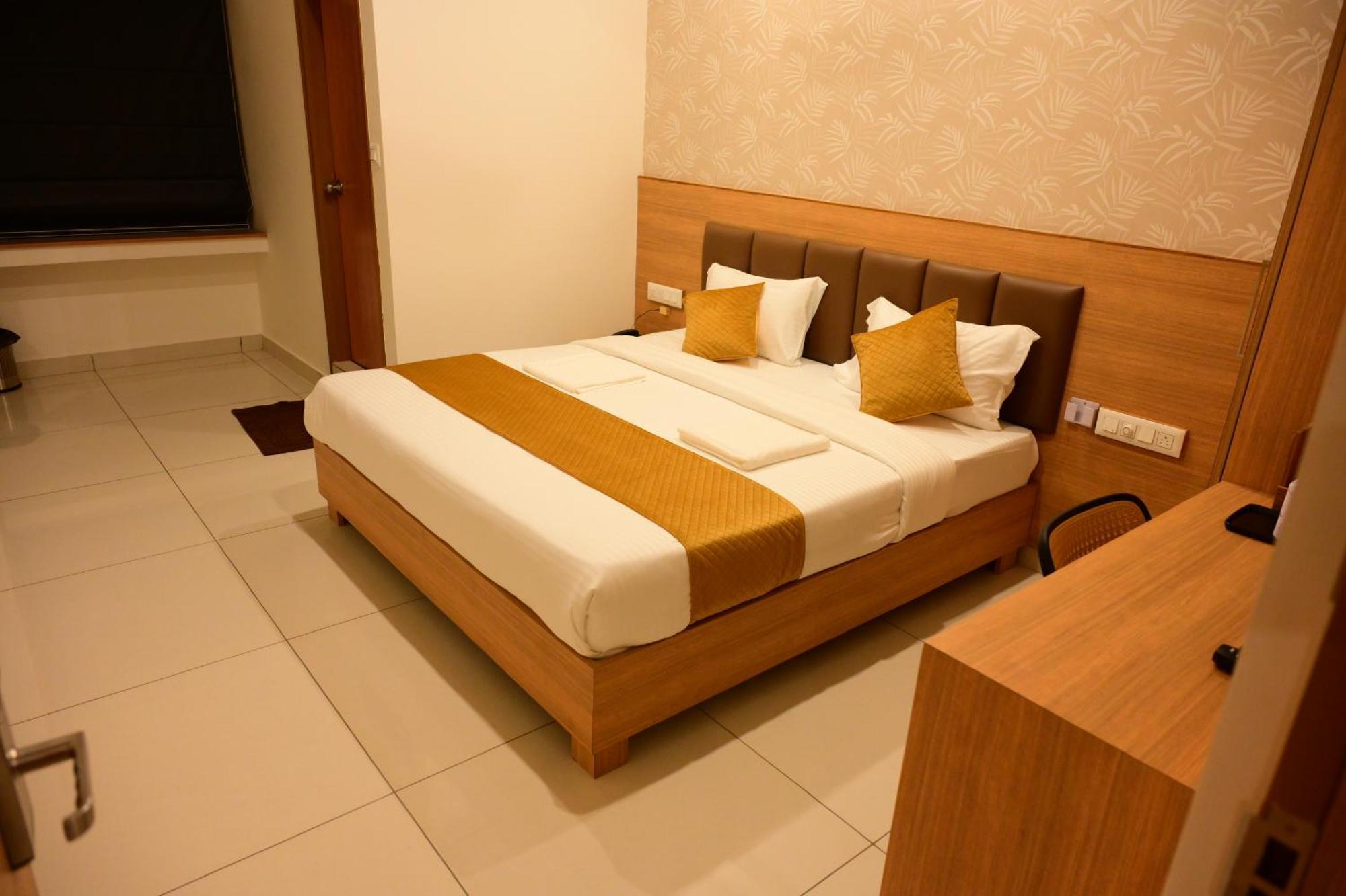 Bimba Hotels Mysore Exteriör bild